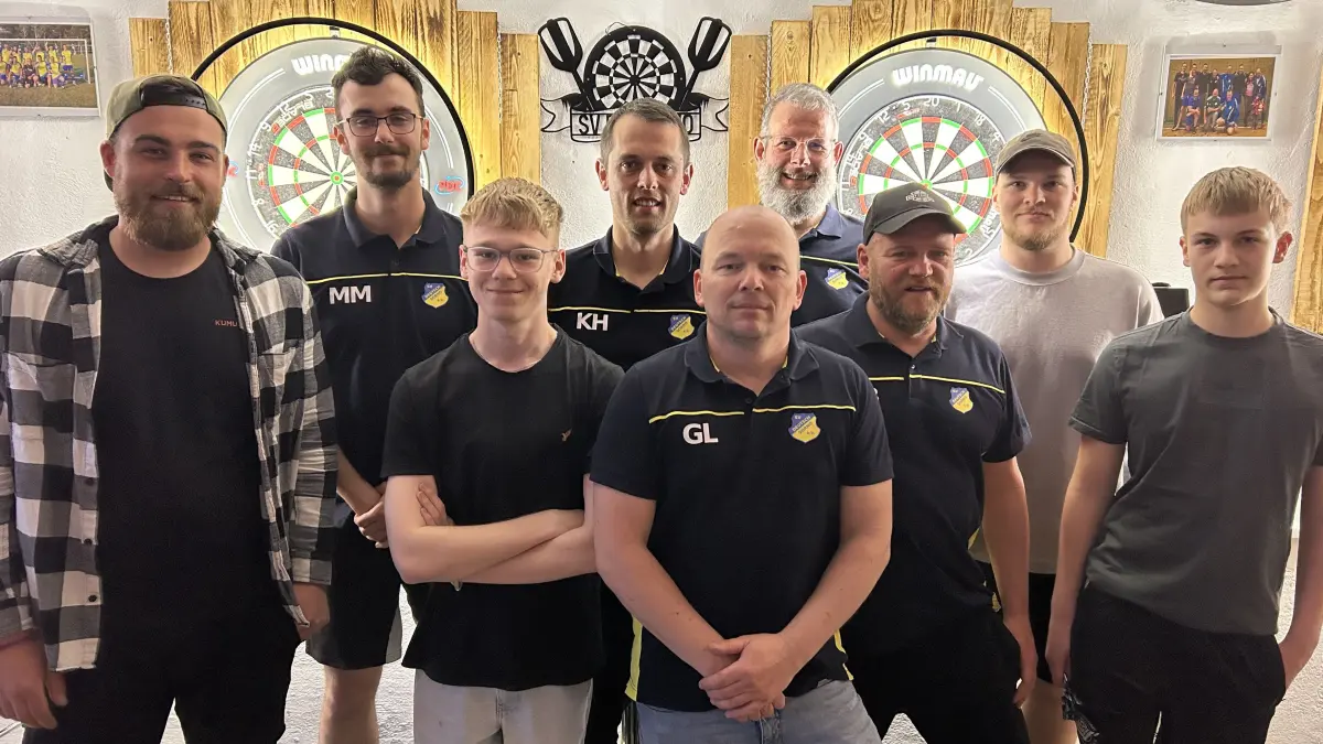 Mitglieder des SV Blau-Gelb Deutsch-Sorno beleben den Verein seit Jahren durch Darts. Jetzt wollen sie auch in der Liga spielen.
