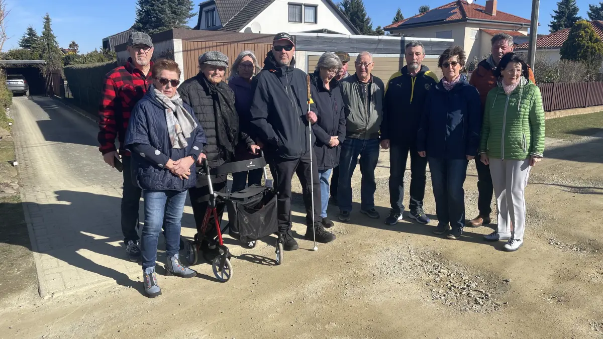 Die Anwohner der Klarastraße in Finsterwalde sind seit Jahren genervt von Betonstaub. Jetzt will die Stadtverwaltung Abhilfe schaffen.