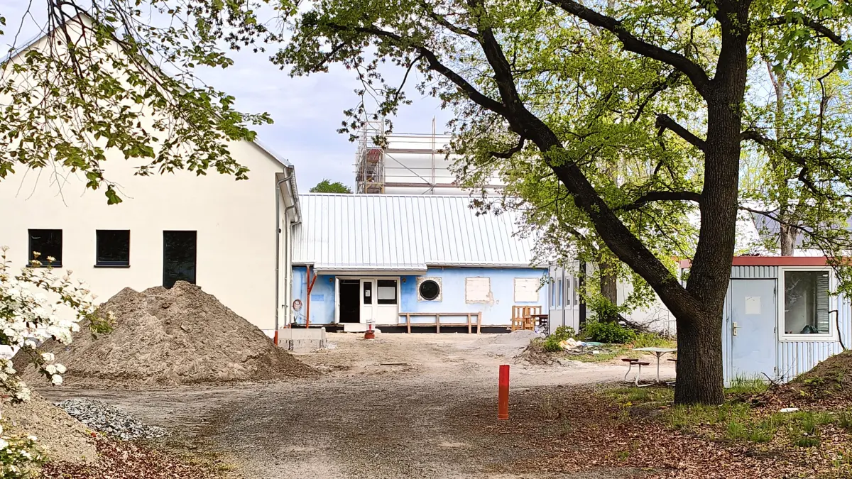 Hier entsteht der zentrale Zugang zum Neustadtforum Hoyerswerda.