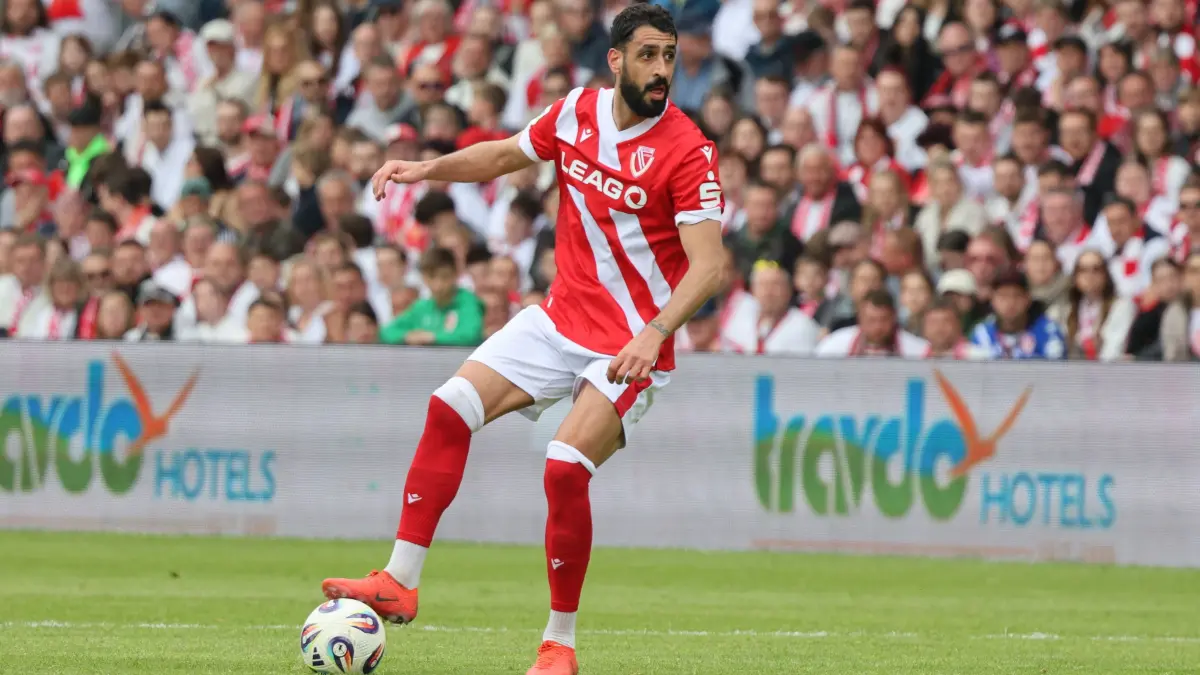 Fussball 3. Liga 2025/2026 FC Energie Cottbus - SV Wehen Wiesbaden: 14 Tolga Cigerci (Energie Cottbus)