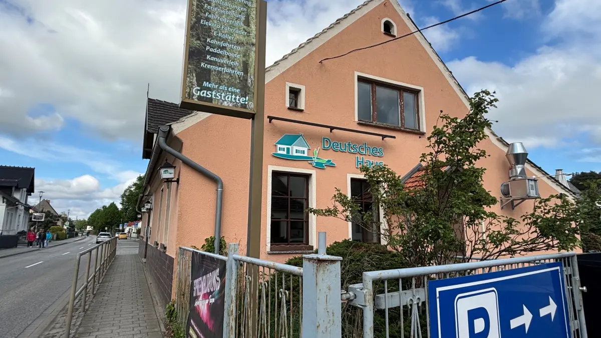 Am 4. Mai 2026 ist Daniel G., Inhaber der Gaststätte "Deutsches Haus" in Burg/Spreewald, vorläufig festgenommen worden. Er steht im Verdacht, am 3. November 2025, einen Brand dort gelegt zu haben. Nun will sich auch die Gemeinde Burg nochmal mit dem Grundstück beschäftigen.