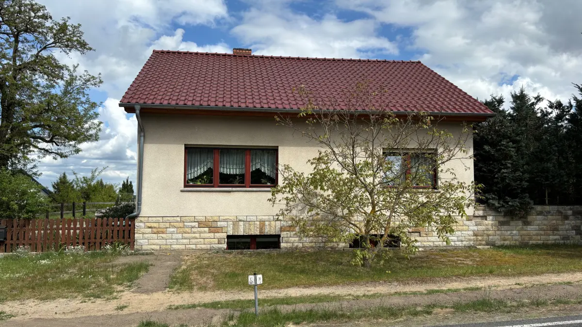 Dieses Einfamilienhaus wird versteigert. Das sollte ein Käufer wissen