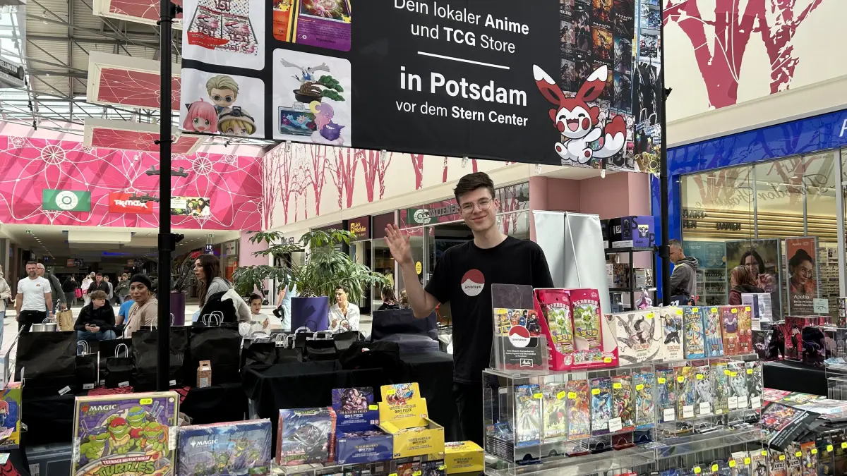 Smilytoys-Geschäftsführer Oliver Scholz freut sich über den Andrang im A10 Center. Eröffnet er neben seiner Filiale in Potsdam bald auch hier einen Laden?