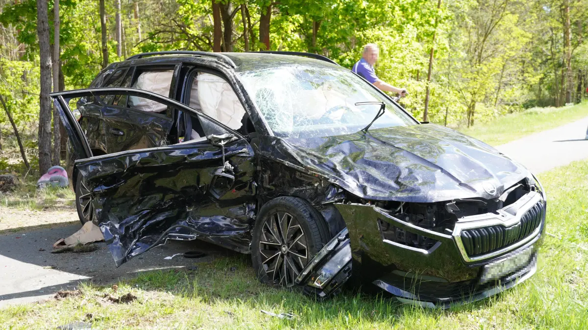 Nach ersten Erkenntnissen hat die Fahrerin des Pkw Škoda am Sonntag-Nachmittag den Unfall bei Boxberg verursacht.