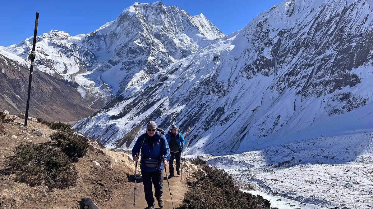 Dünne Luft, tagelange Märsche und Nächte im Schnee. Was viele abschrecken würde, zieht Rüdiger Mönch seit Jahren in die Berge des Himalaya.