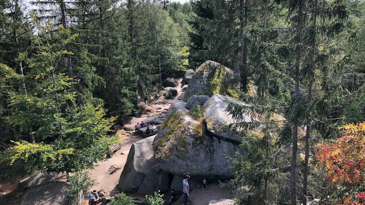 Die Luisenburg ist Europas größtes Felsenlabyrinth mit rund 300 Millionen Jahre alten Granitfelsbildungen. (zu dpa: «Granitstein und Goethe - Luisenburg ist Naturmonument») +++ dpa-Bildfunk +++