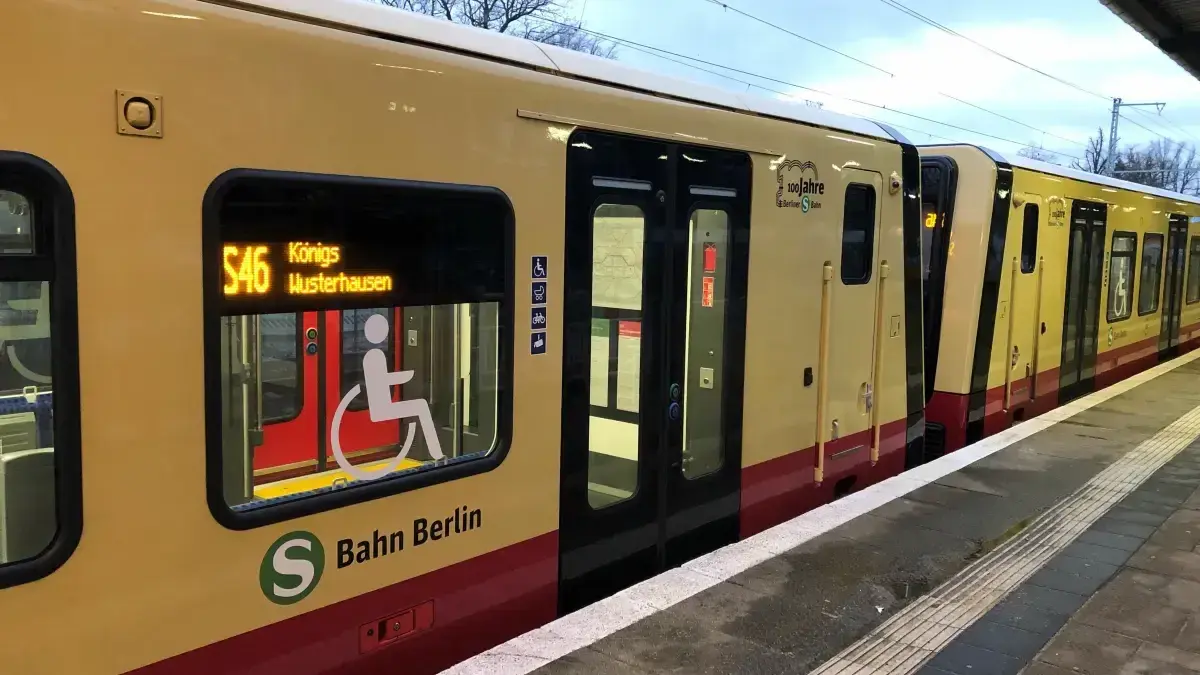 Die S46 nach Königs Wusterhausen entfällt, genau wie die S8 nach Wildau. Wo die Ersatzbusse abfahren.