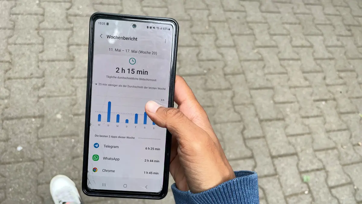 Die Bildschirmzeit zeigt schonungslos wie viel Zeit tatsächlich am Tag und in der Woche auf welche Apps verwendet wurde.
