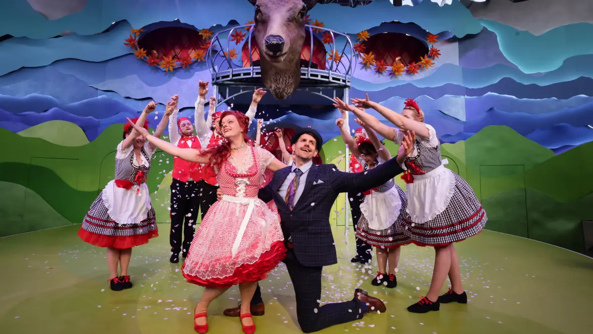 Mit dem Singspiel „Im weißen Rössl“ eröffnet die Neue Bühne am 30. Mai die Saison im Amphitheater am Senftenberger See.