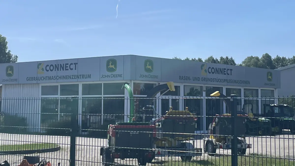 Das Firmengelände von S&L Connect (John Deere) in Sonnewalde ist Schauplatz der Ausbildungsmesse Match. Die Veranstalter wollen der Messe ein neues Gesicht geben.