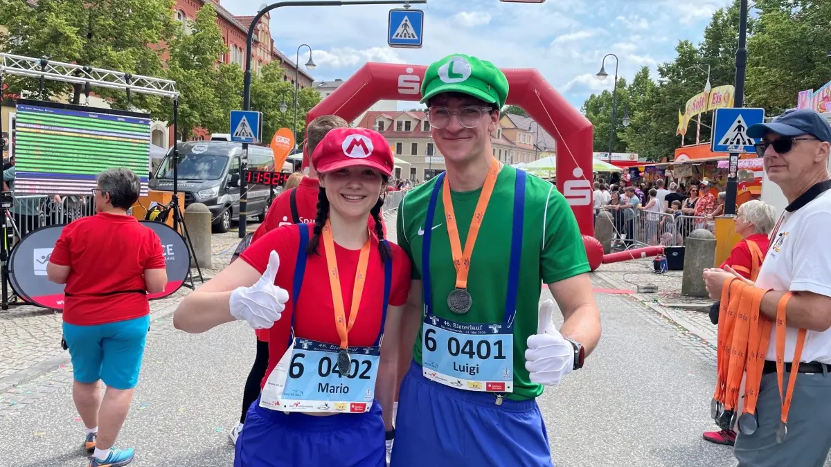 Auch Mario und Luigi, Figuren aus dem weltbekannten Videospiel, haben sich beim Elsterlauf in Bad Liebenwerda auf die Strecke begeben.