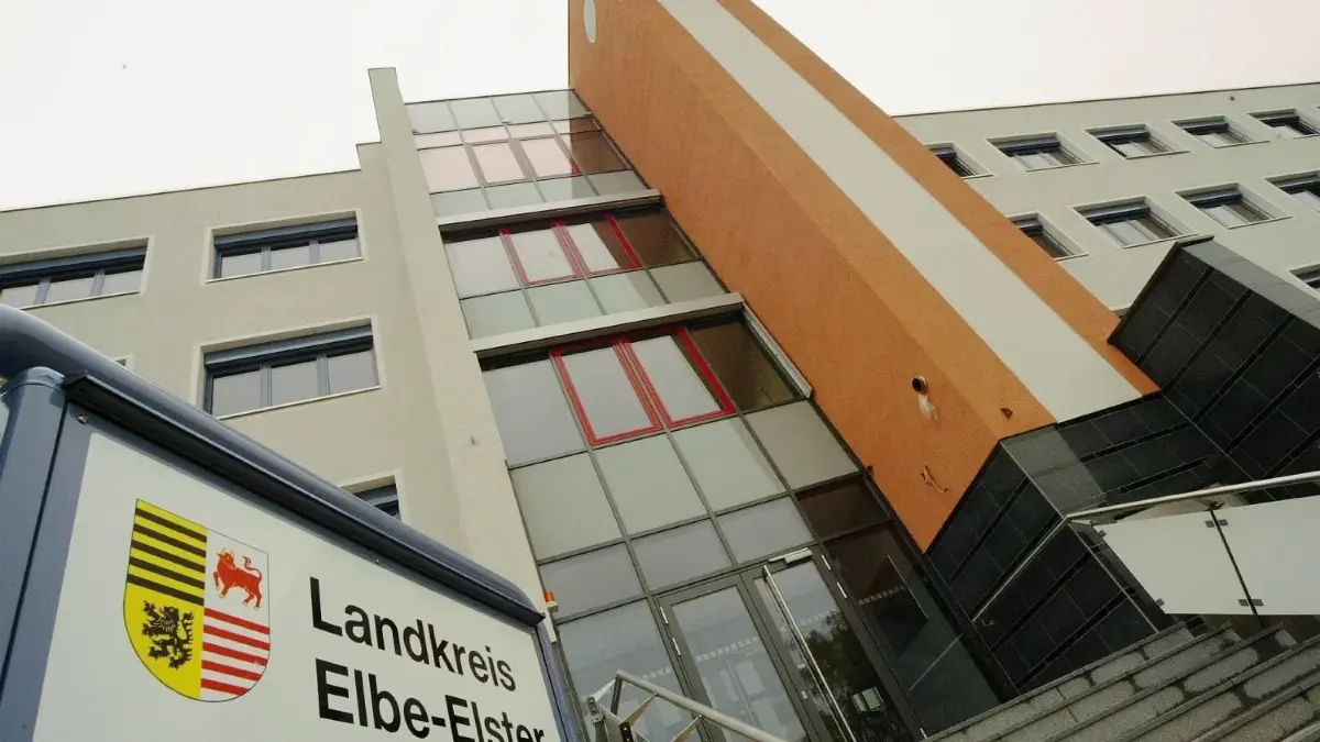Im Jugendhilfeausschuss des Landkreises in Herzberg/Elster wurde über den Stand des Landesprogramms „Türöffner: Zukunft Beruf“ berichtet, das Jugendliche am Übergang in Ausbildung und Arbeit unterstützt. (Archivbild)