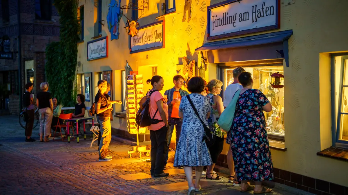 Schöne Nacht mit Kunst in Lübbenau