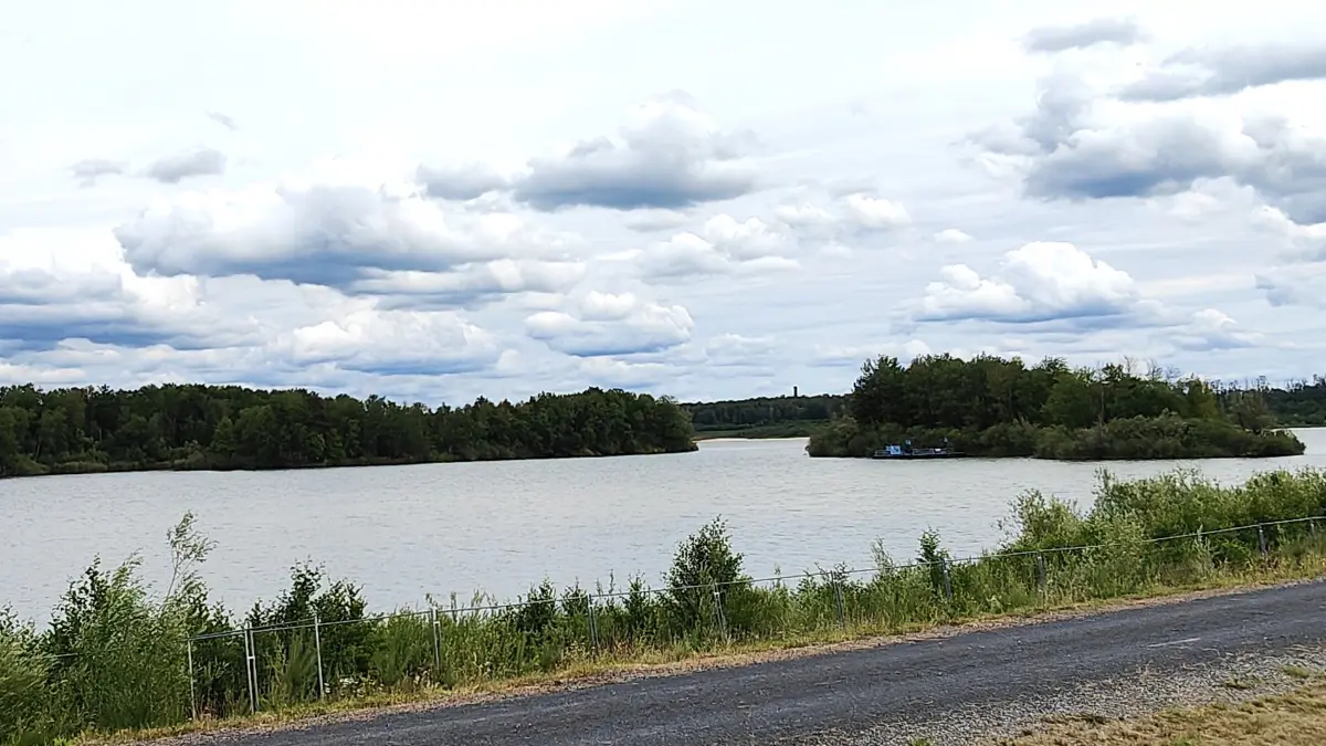 Der Knappensee bei Lohsa soll wieder zum Naherholungsgebiet werden. Auch erste Ansiedlungen sind schon geplant.