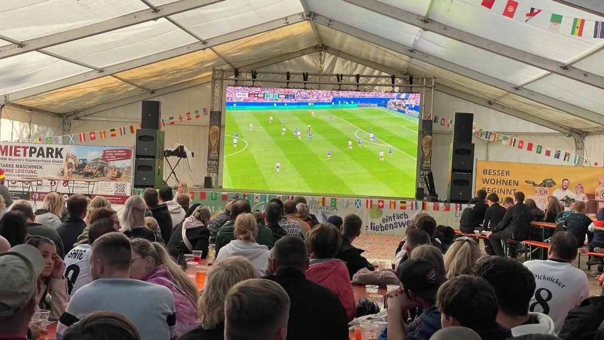 Beste Qualität, super Stimmung: Bad Liebenwerda feiert einen gelungenen Auftakt der Deutschen in die Fußball-Weltmeisterschaft.