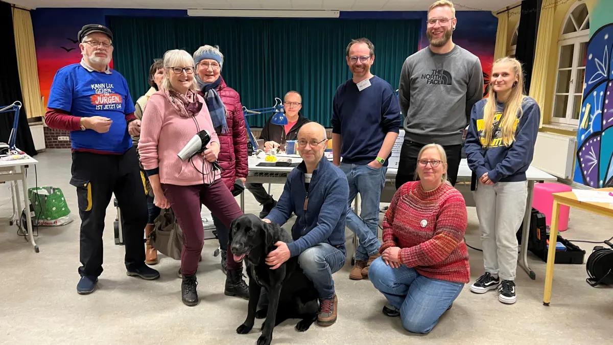 Die Reparaturgruppe Herzberg im Haus II in der Rosa-Luxemburg-Straße 35. Mindestens so stark und ebenso gut funktionierend soll die neue Gruppe in Elsterwerda werden. Diese startet am Dienstag mit Unterstützung der Stadtverwaltung Elsterwerda in der dortigen Bibliothek.