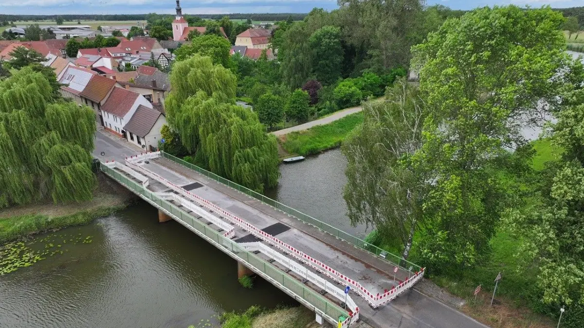 Die Elsterbrücke Wahrenbrück soll schneller abgerissen und neu gebaut werden, als zunächst vermutet worden ist.