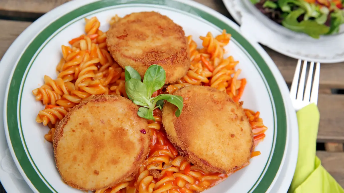 Das Jägerschnitzel aus der DDR hat nichts mit dem Jägerschnitzel aus dem Westen gemeinsam.