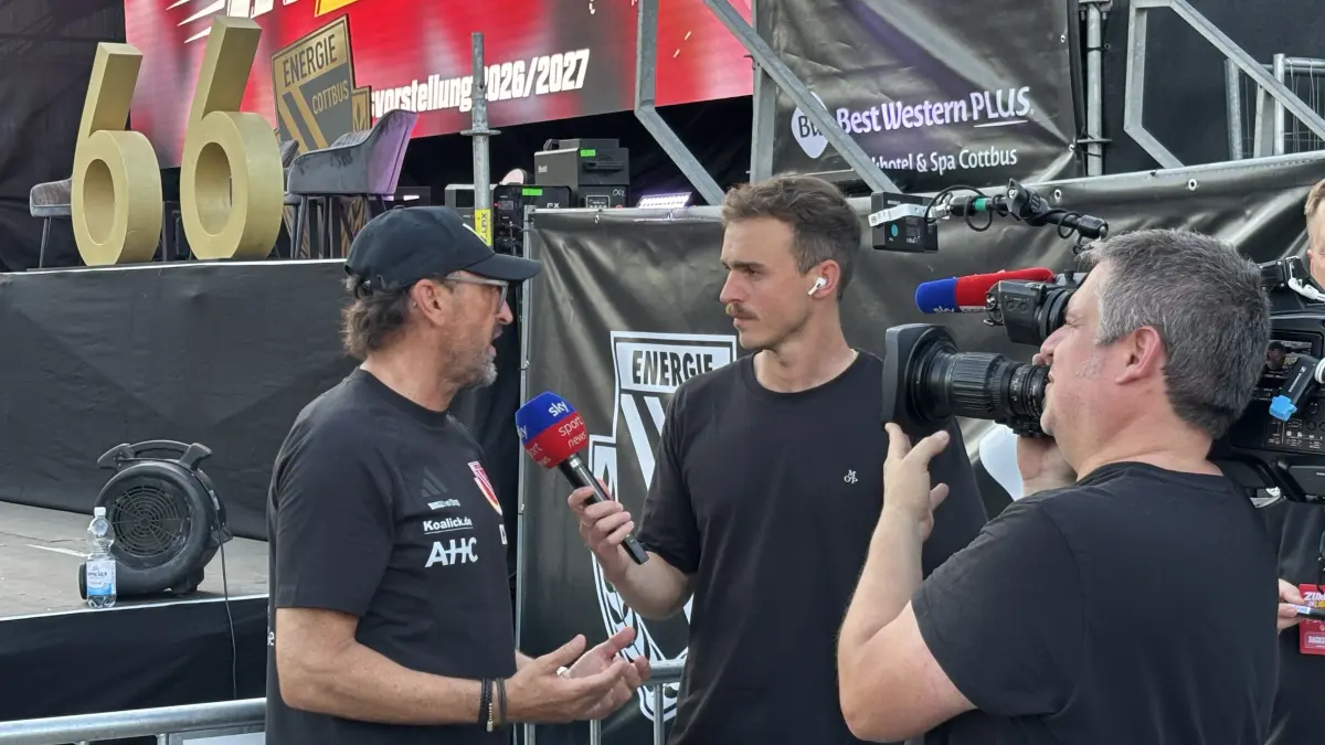 Claus-Dieter Wollitz im Sky-Interview
