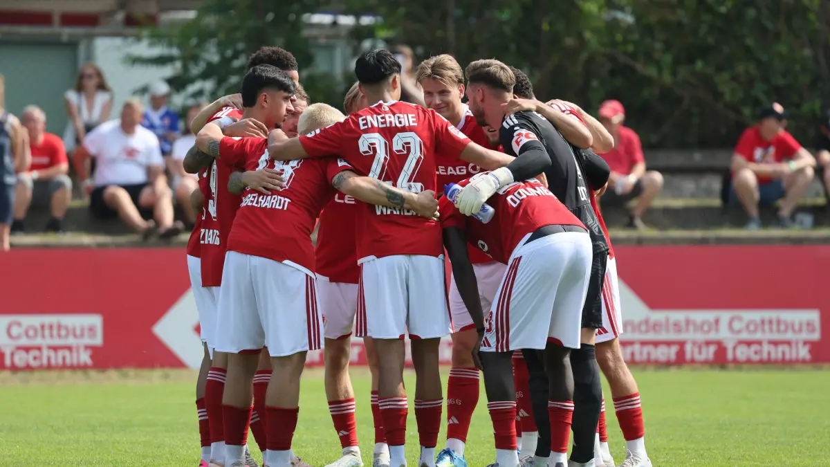 Fussball Testspiel 2026/2027 Stadtauswahl Cottbus - FC Energie Cottbus: Energie schwört sich ein