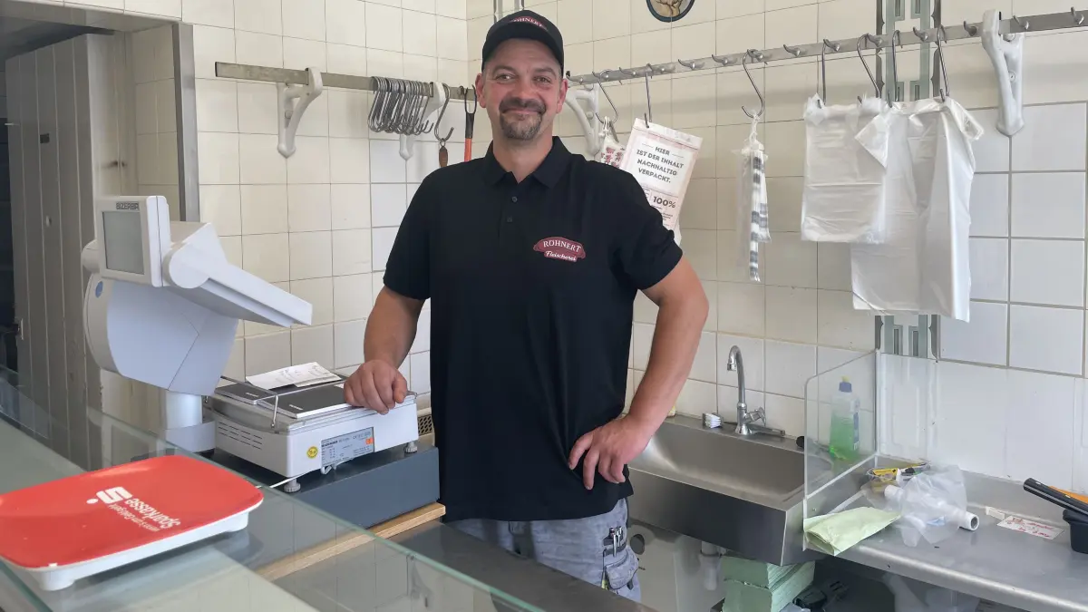 Michael Röhnert übernimmt in Doberlug-Kirchhain eine Fleischerei-Filiale. Das plant der Fleischermeister in seinen Verkaufsräumen.