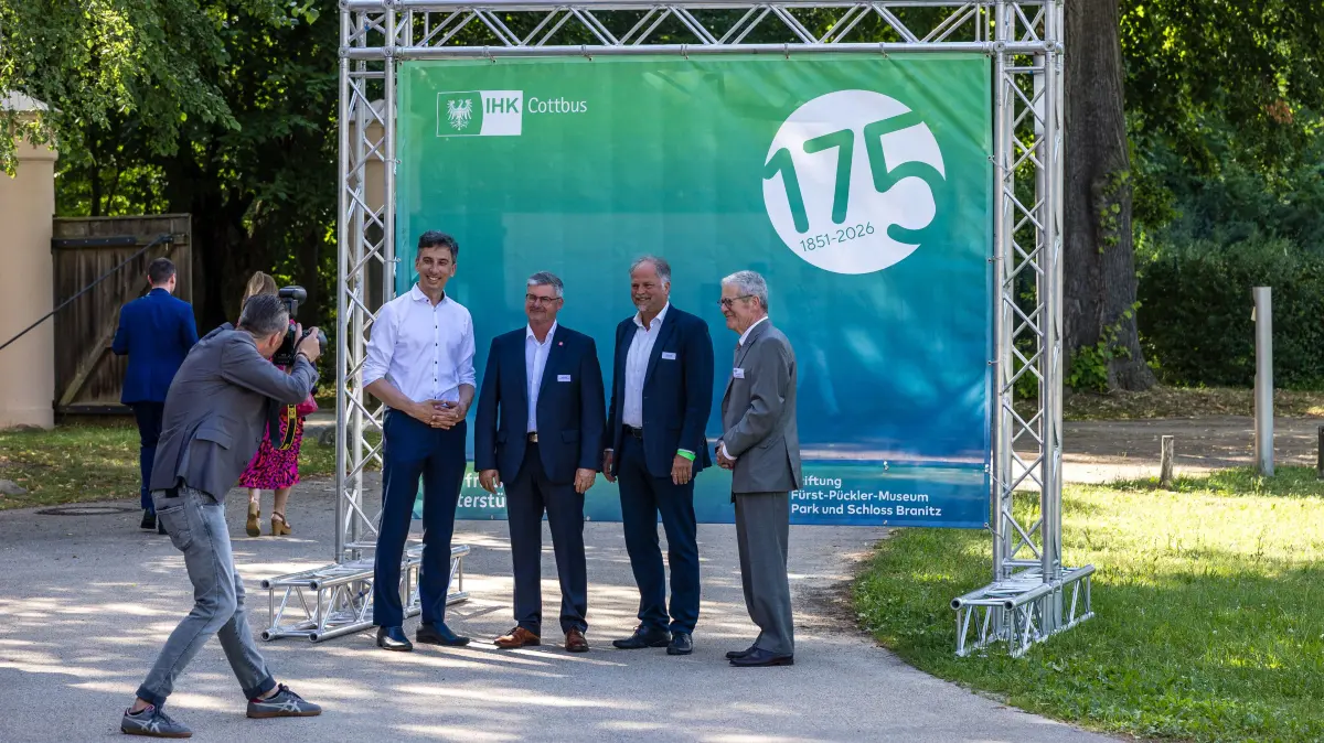 Jahresempfang 2026 - 175 Jahre IHK Cottbus : Anlässlich ihres 175. Gründungsjubiläums hatte die IHK Cottbus zum Empfang in den Branitzer Park eingeladen.
