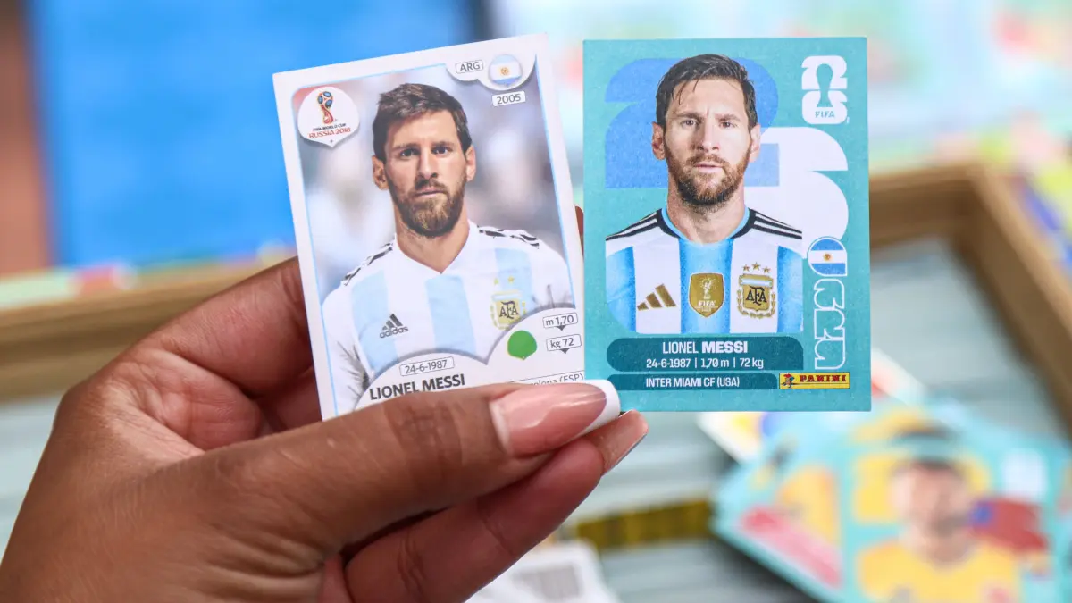 Colombian fans prepare for their debut at the 2026 World Cup BOGOTA, COLOMBIA - JUNE 17: A woman holds collectible Lionel Messi stickers from the official FIFA World Cup, WM, Weltmeisterschaft, Fussball 2026 album L and the FIFA World Cup Russia 2018 album in Bogota, Colombia, on June 17, 2026. Thousands of fans of the Colombian national team, Nationalteam which is part of Group K of the tournament, participate in pre-match gatherings, exchanging stickers, buying jerseys and other items related to the national team, amid growing enthusiasm for the World Cup. Lucas Aguayo Araos / Anadolu Bogota Colombia. Editorial use only. Please get in touch for any other usage. PUBLICATIONxNOTxINxTURxUSAxCANxUKxJPNxITAxFRAxAUSxESPxBELxKORxRSAxHKGxNZL Copyright: x2026xAnadoluxLucasxAguayoxAraosx