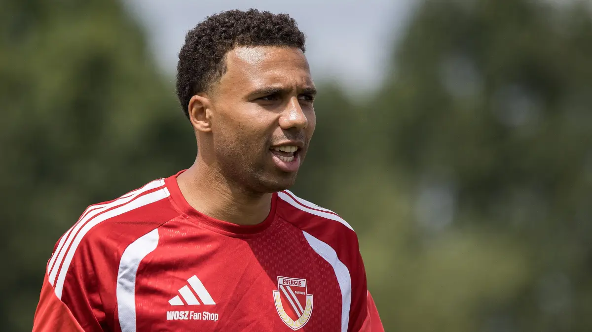 Testspiel - 2026/2027 - FC Energie Cottbus gegen Hertha BSC II: Peitz, Deutschland 04. Juli 2026:
Testspiel - 2026/2027 - FC Energie Cottbus gegen Hertha BSC II
Im Bild: Leon Guwara (Energie Cottbus)