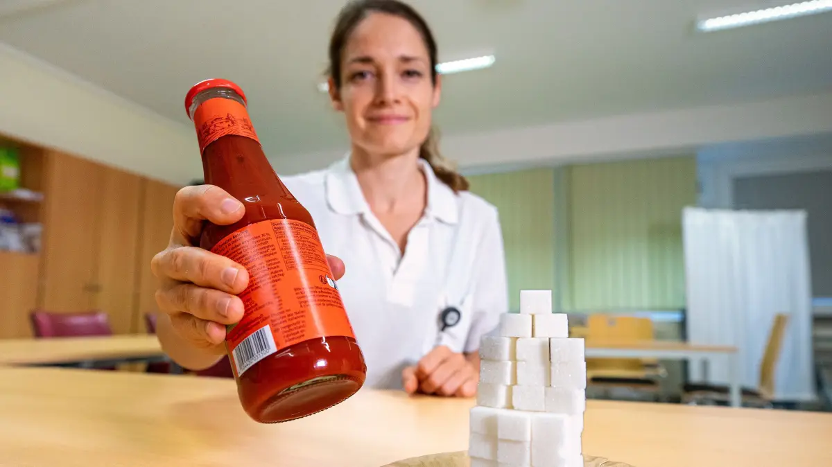 Dr. Saskia Roop ist Diabetologin an der Medizinischen Universität Lausitz - Carl Thiem (MUL-CT) und Leiterin des Projektes Prae-Dialog. Die Sektionsleiterin für Diabetologie geht der Diabetes Typ 2 in der Lausitz auf den Grund. Ein Schlüssel: die Ernährung.