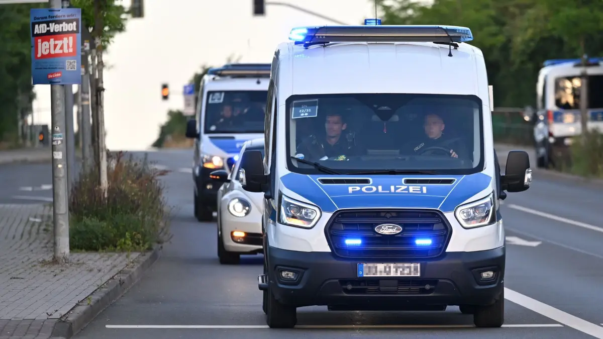 Bei einer angemeldeten Demonstration könnte es in Finsterwalde zu Verkehrsbeeinträchtigungen kommen. Die Organisatoren planen einen Autokorso durch die Stadt.