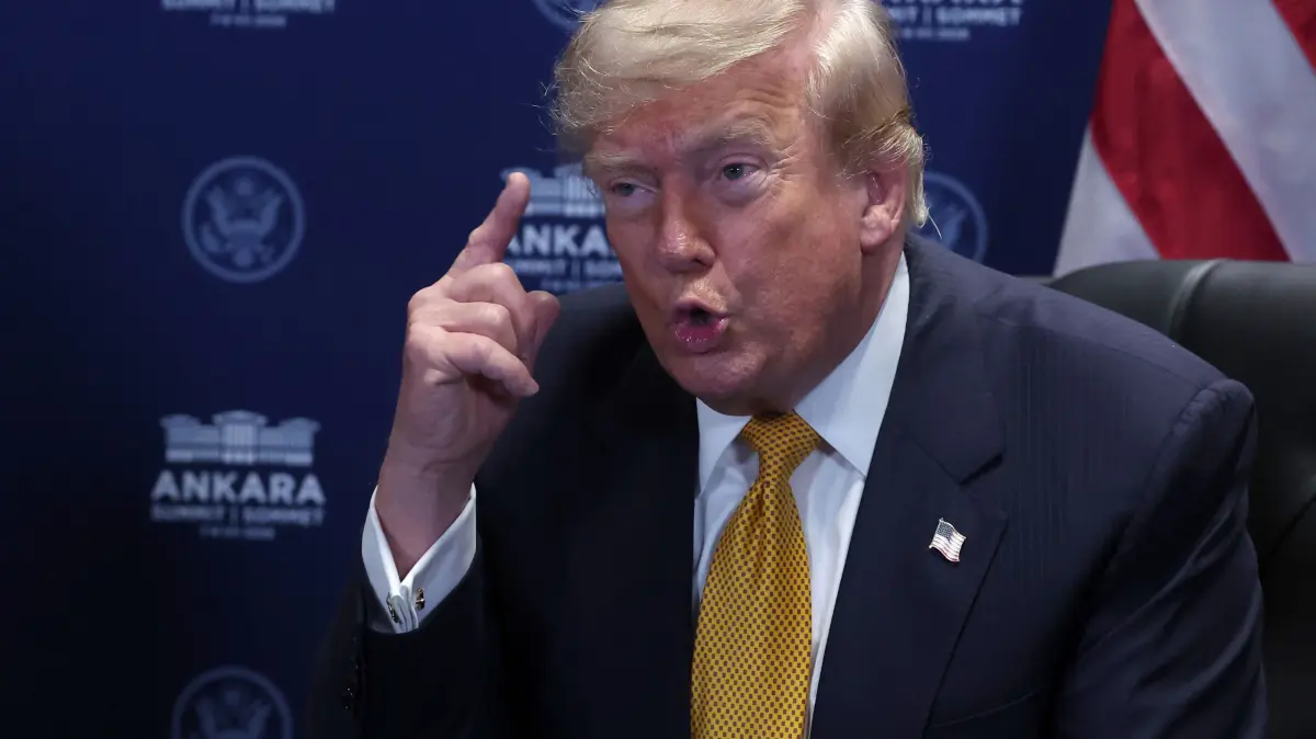 TURKEY-US-NATO-SUMMIT-DEFENCE: US President Donald Trump reacts as he meets with NATO Secretary General on the sidelines of the NATO summit in Ankara, on July 8, 2026. The summit comes at a fraught time for the 77-year-old transatlantic alliance, with the US President demanding members make good on a pledge to ramp up defence spending as Washington takes a step back from Europe. (Photo by Filip SINGER / POOL / AFP)