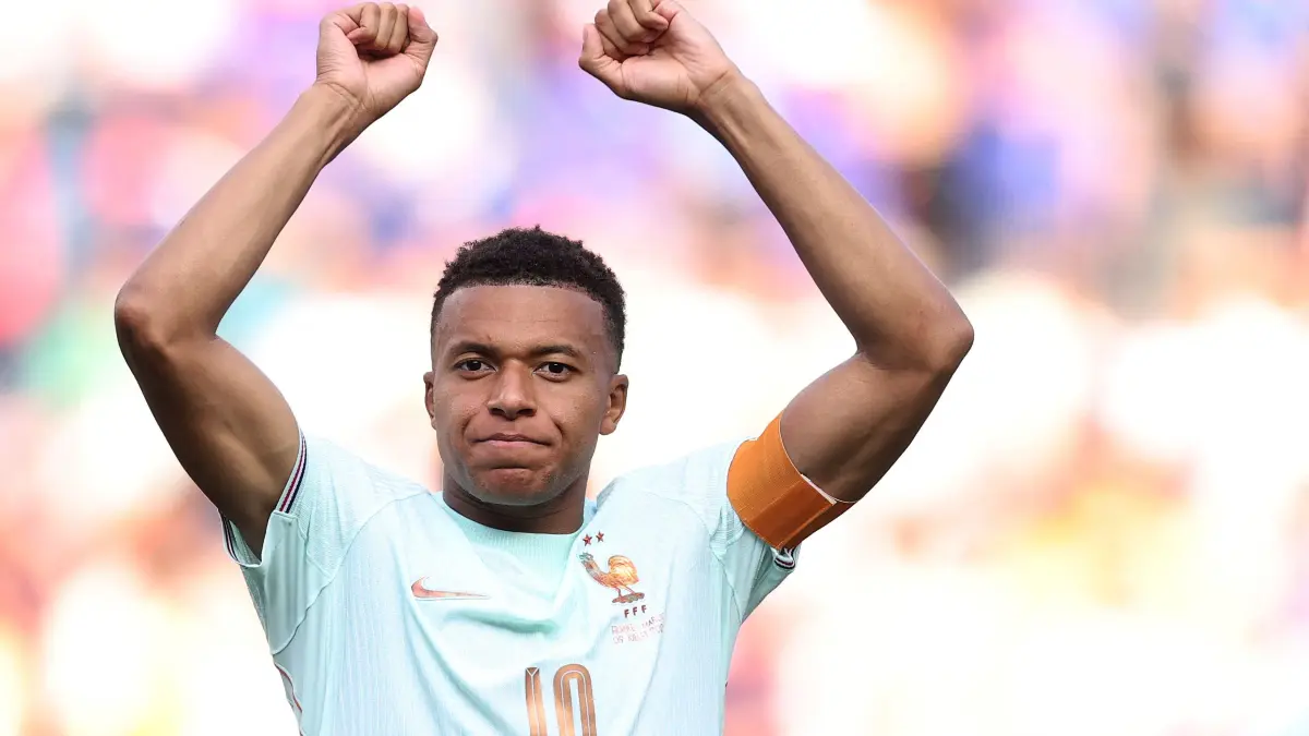 France v Morocco: Quarter Final - FIFA World Cup 2026: FOXBOROUGH, MASSACHUSETTS - JULY 09: Kylian Mbappe #10 of France celebrates after winning the FIFA World Cup 2026 Quarter Final match between France and Morocco at Boston Stadium on July 09, 2026 in Foxborough, Massachusetts. Lars Baron/Getty Images/AFP (Photo by Lars Baron / GETTY IMAGES NORTH AMERICA / Getty Images via AFP)