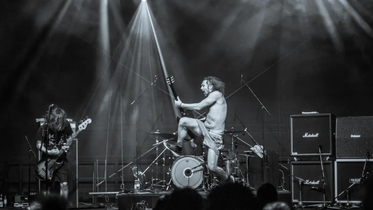 Die schwedische Stoner-Rock-Band Truckfighters gibt es seit 2001. Auch sie spielte 2023 auf dem Blue Moon Festival in Cottbus. Die Gruppe hat 173.016 monatliche Hörer auf Spotify.