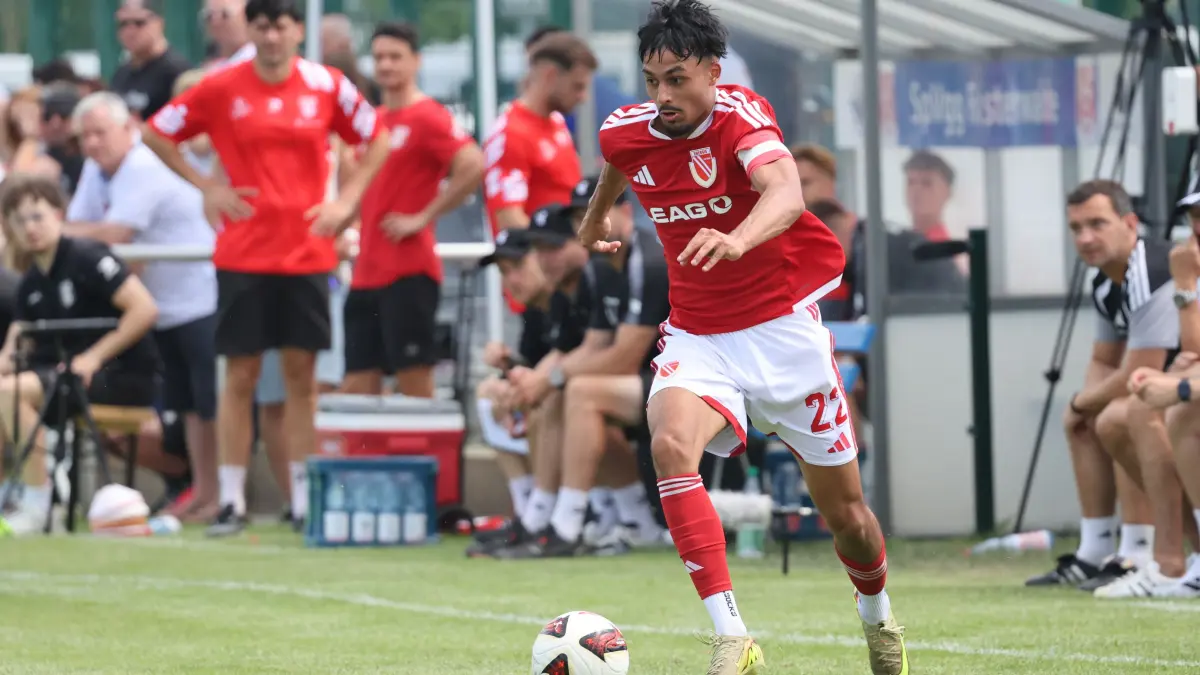 Fussball Testspiel 2026/2027 FC Energie Cottbus - Hallescher FC: 22 Yusuf Wardak (Energie Cottbus)