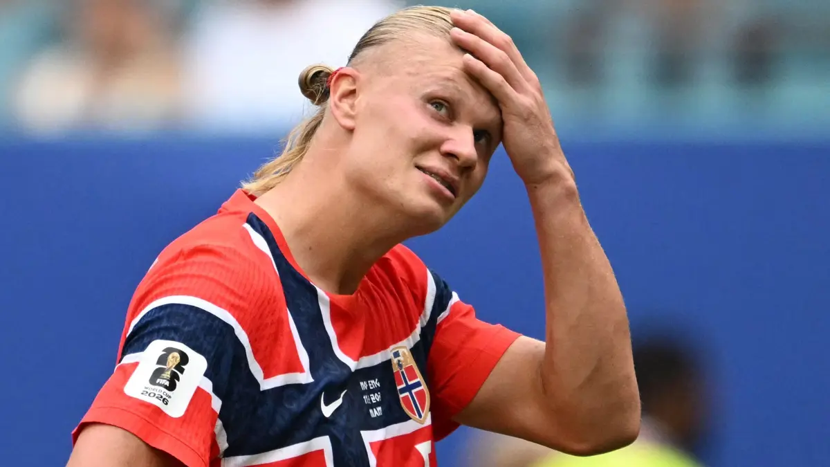 FBL-WC-2026-MATCH99-NOR-ENG: Norway's forward #09 Erling Braut Haaland reacts after his team missed a chance to score during the 2026 World Cup football tournament quarter-final match between Norway and England at Miami Stadium in Miami on July 11, 2026. (Photo by ROBERTO SCHMIDT / AFP)
