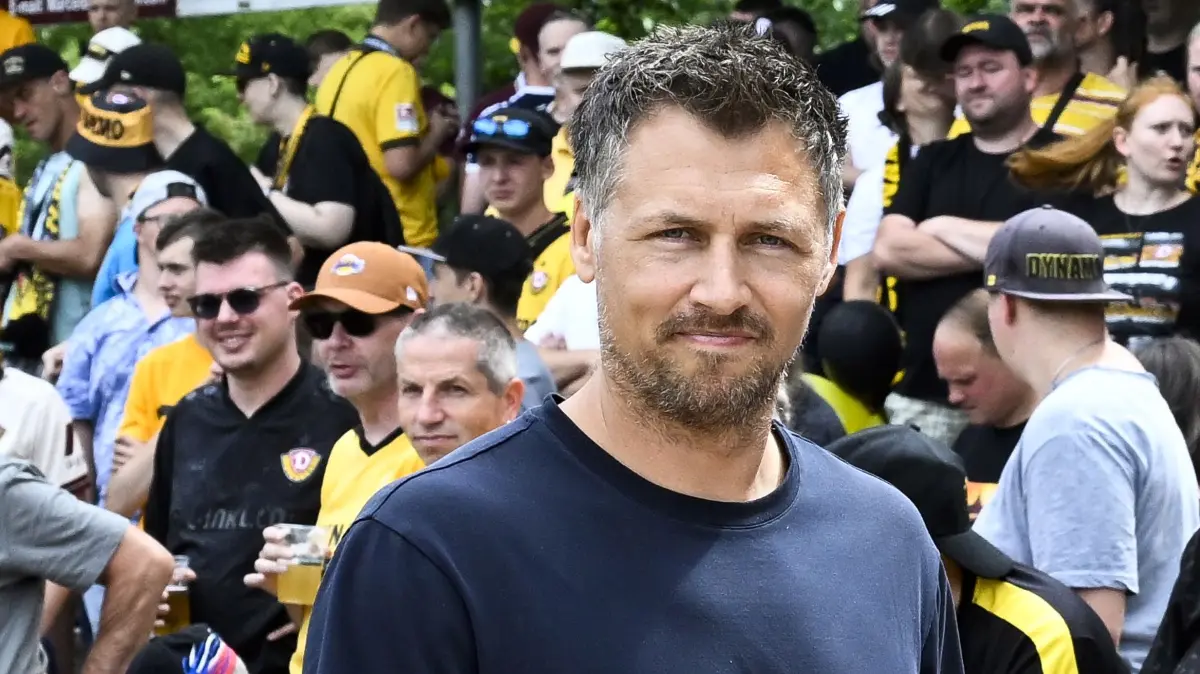 Foto zeigt: Sören Gonther (Soeren) Geschaeftsfuehrer Sport Soeren
Datum: 110726
Testspiel KSV Hessen Kassel - Dynamo Dresden in Großenhain 0:4