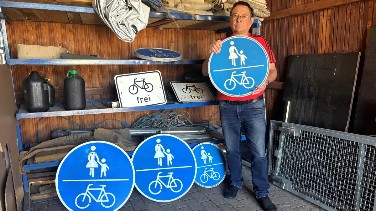 Die zwangsweise entfernten Geh-/Radwegschilder zwischen Tröbitz und Schönborn sowie in Richtung Domsdorf/Rothstein hat Bürgermeister Holger Gantke nicht entsorgt, sondern aufgehoben. Er kämpft dafür, dass sie wieder neben den Landesstraßen 60 und 65 zum Schutz der Unmotorisierten angebracht werden.