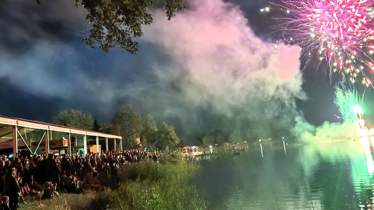 Das Feuerwerk am Samstagabend ist traditionell in Falkenberg ein Besuchermagnet.