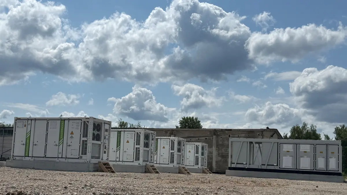 Auf einem traditionsreichen Industriegelände in Finsterwalde/Massen ist ein neues Energieprojekt geplant. Die Stadtwerke setzen dabei auf einen Batteriespeicher – und auf ein Geschäftsfeld mit Zukunft.