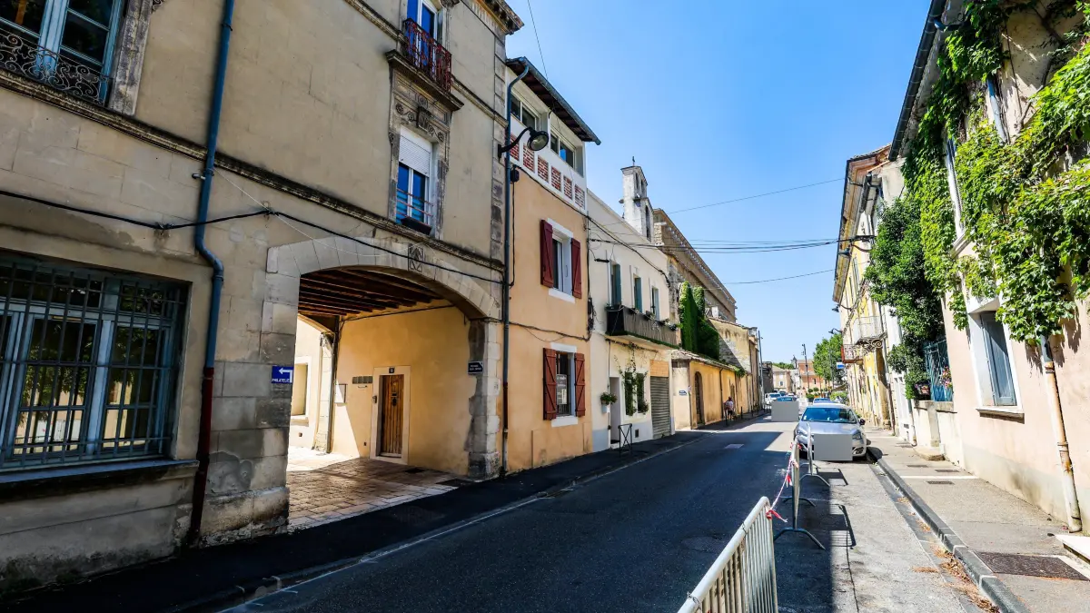 CINQ CORPS DE BÉBÉS RETROUVÉS DANS LE DOMICILE D'UN COUPLE: FIVE BABY BODIES FOUND IN A COUPLE S HOME PHOTOPQR LE DAUPHINE Eliot BERNARD Orange July 28, 2026 Orange, July 28, 2026 Five bodies of dead babies were found in a cardboard box at a couples home at 8 Passage du Four Capelu in Orange. Photo illustration by Eliot Bernard. Five bodies of dead babies have been found at a couples home in Orange, Vaucluse, according to multiple sources on July 28, 2026 Orange, Vaucluse, Provence-Alpes-Côte dAzur, France PUBLICATIONxNOTxINxFRAxBELxSUIxUK Copyright: xPHOTOPQR/LExDAUPHINE/MAXPPPxEliotxBERNARDx 20260728JDL5637 20260728JDL5637