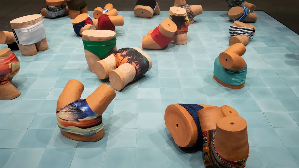 Achados e Perdidos (Lost and Found)_2020_Clay and swimwear_Courtesy of the artist and Galleria Continua