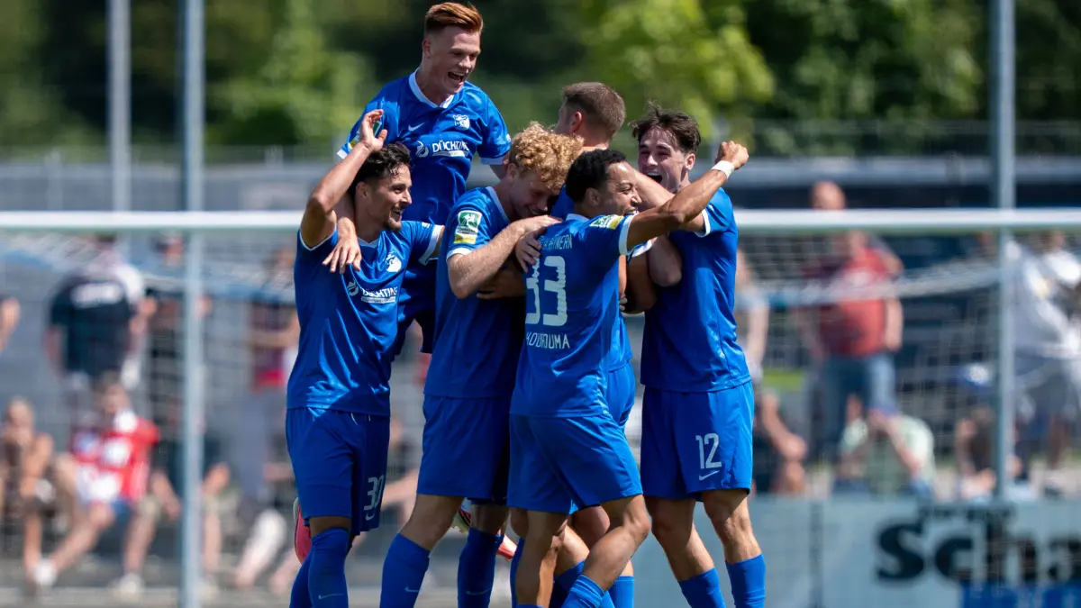 SV Westfalia Rhynern - Sportfreunde Siegen: Fußball Regionalliga Staffel West 1. Spieltag SV Westfalia Rhynern - Sportfreunde Siegen am 01.08.2026 im Kümpel Hellmeister Arena im Westfalia Sportpark in Hamm-Rhynern Torubel Rhynern zum 2:1 *** Soccer Regional League, West Division 1, Matchday: SV Westfalia Rhynern vs. Sportfreunde Siegen on August 1, 2026, at the Kümpel Hellmeister Arena in the Westfalia Sportpark in Hamm Rhynern. Rhynern won 21. xMAx
