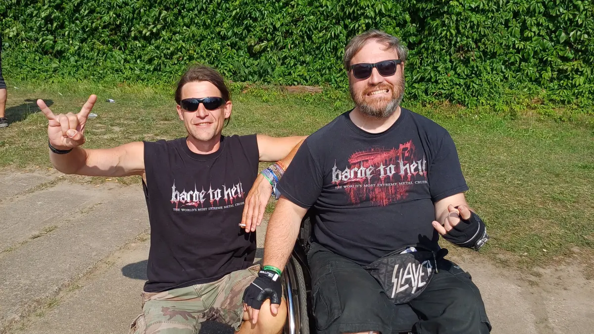 Für Falk Richter ist Metal seit seinem 15. Lebensjahr ein Lebenselixier. Dies bleibt es auch nach einem schweren Schicksalsschlag. so freut er sich bereits auf das Schwermetal Fest in Großbahren.