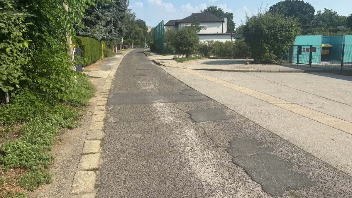 Die Straße Am Keuneschen Graben in Forst (Lausitz) birgt Gefahrenpotenzial. Sie soll grundhaft ausgebaut werden.