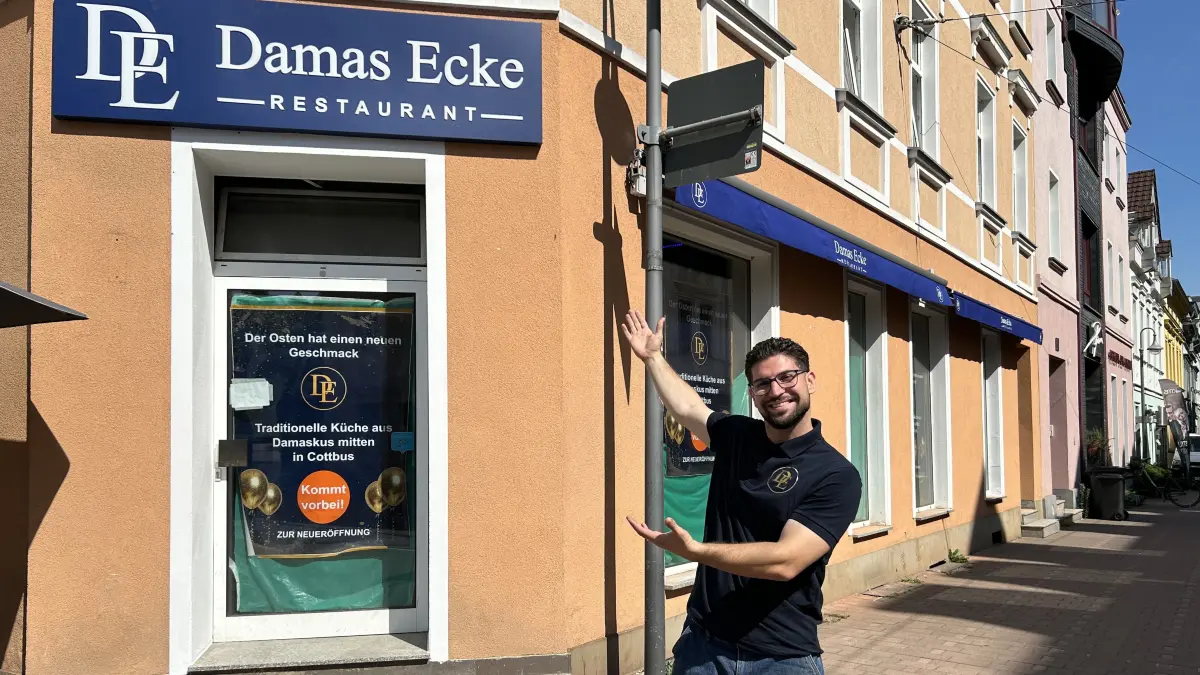 Im neuen Restaurant "Damas Ecke" finden die letzten Arbeiten vor der Eröffnung statt. Geschäftsführer Mohammad Alallwan möchte mit syrischen Spezialitäten ein Stück Damaskus nach Cottbus bringen.