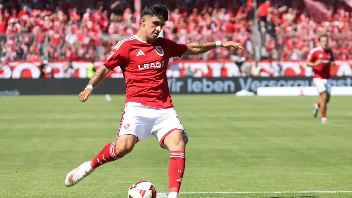 Fussball 2. Bundesliga 2026/2027 FC Energie Cottbus - Hannover 96: 19 Jannis Boziaris (Energie Cottbus)