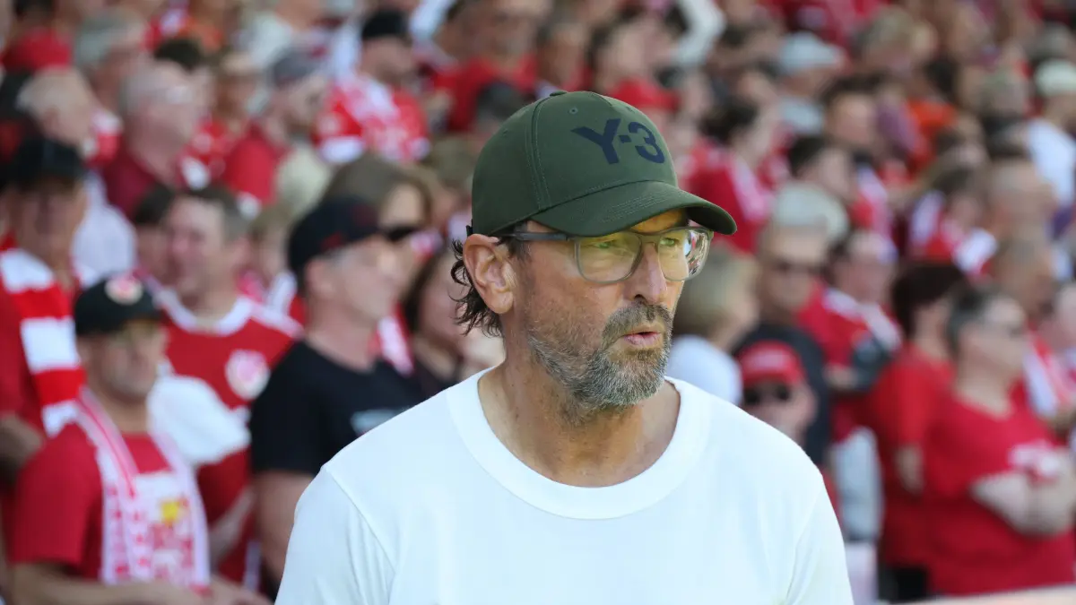 Fussball 2. Bundesliga 2026/2027 FC Energie Cottbus - Hannover 96: Trainer Claus-Dieter Wollitz (Energie Cottbus)