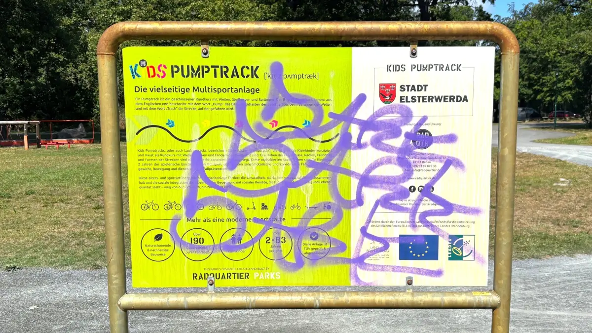 Nicht nur Sprayer hinterlassen ihre hässlichen Spuren auf dem Pumptrack in Elsterwerda.