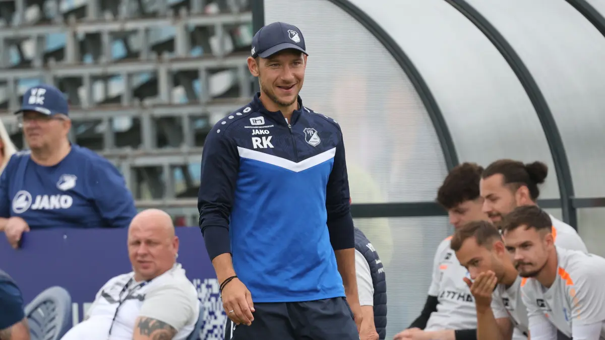 Fussball NOFV-Oberliga Süd 2026/2027 VfB Krieschow 1921 - ZFC Meuselwitz: Trainer Robert Koch (Krieschow)