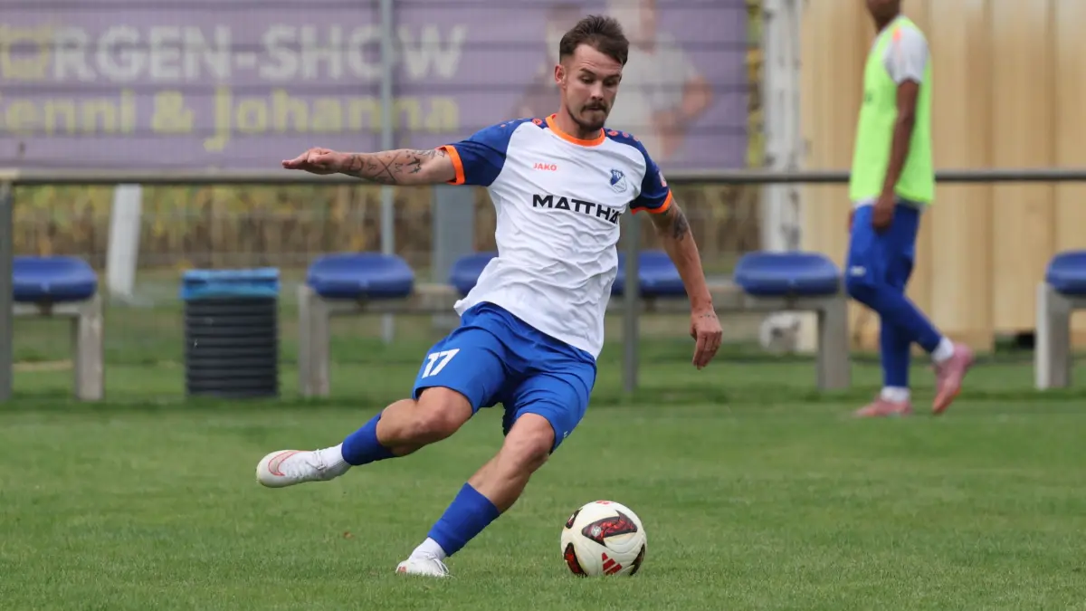 Fussball NOFV-Oberliga Süd 2026/2027 VfB Krieschow 1921 - ZFC Meuselwitz: 17 Seibt, Manuel (Krieschow)